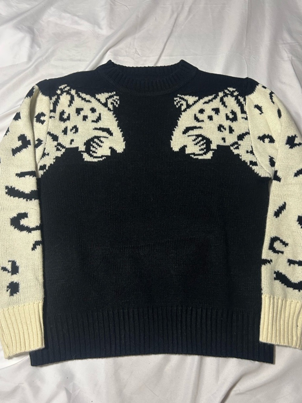 Black and Cream Leopard Intarsia Crewneck Sweater Cougar Animal Print Medium
